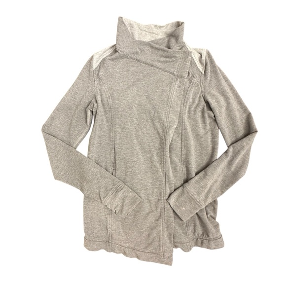 Heathered Gray Lululemon Coast Wrap- EUC - Picture 4 of 9